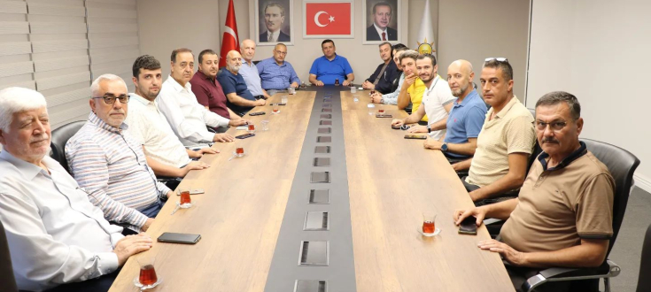 MÜSİAD Hatay Şube Başkanı Ali Özyurt ve Yönetim Kurulu Üyeleri, AK Parti İskenderun İlçe Teşkilat binamıza ziyarette bulundular.